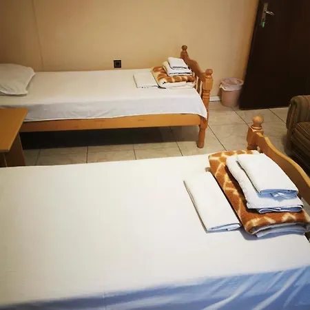 Two Bedroom In Apartment *