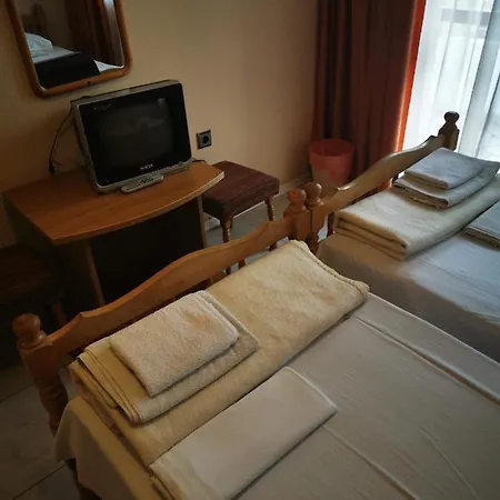 Two Bedroom In * נסבר
