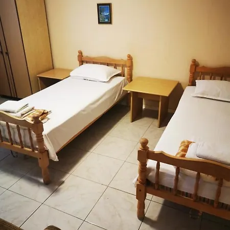Two Bedroom In דירה *